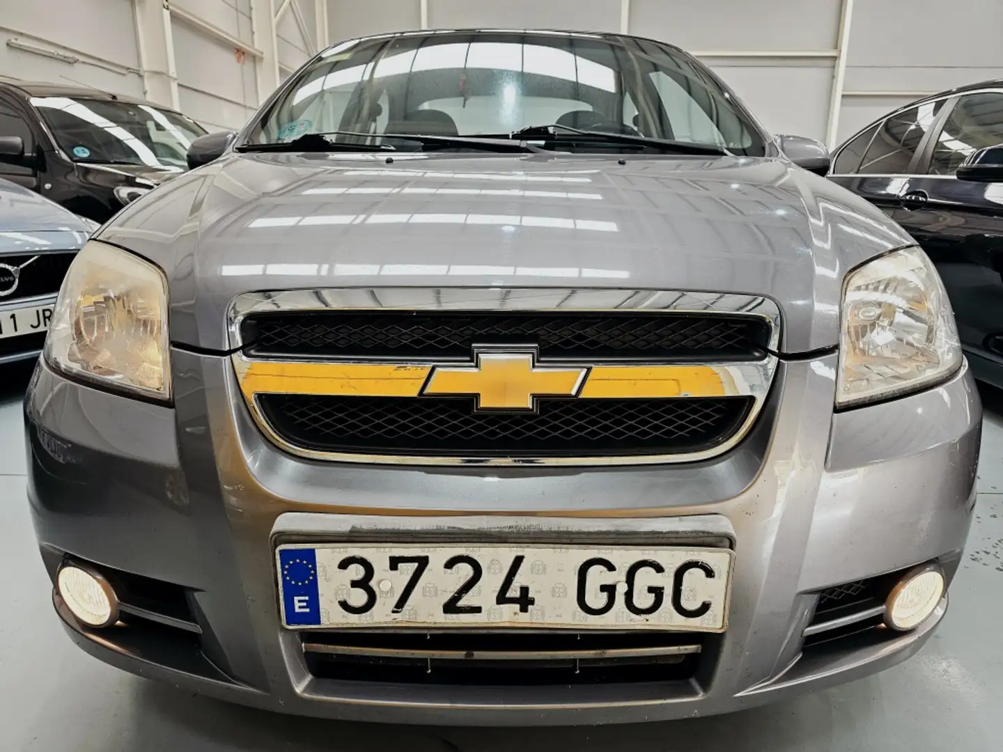 Chevrolet Aveo Sedán 1.4 16v LT Gris - 2