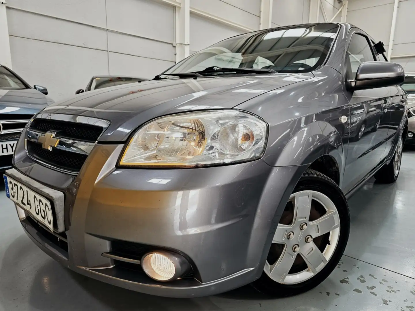 Chevrolet Aveo Sedán 1.4 16v LT Gris - 1