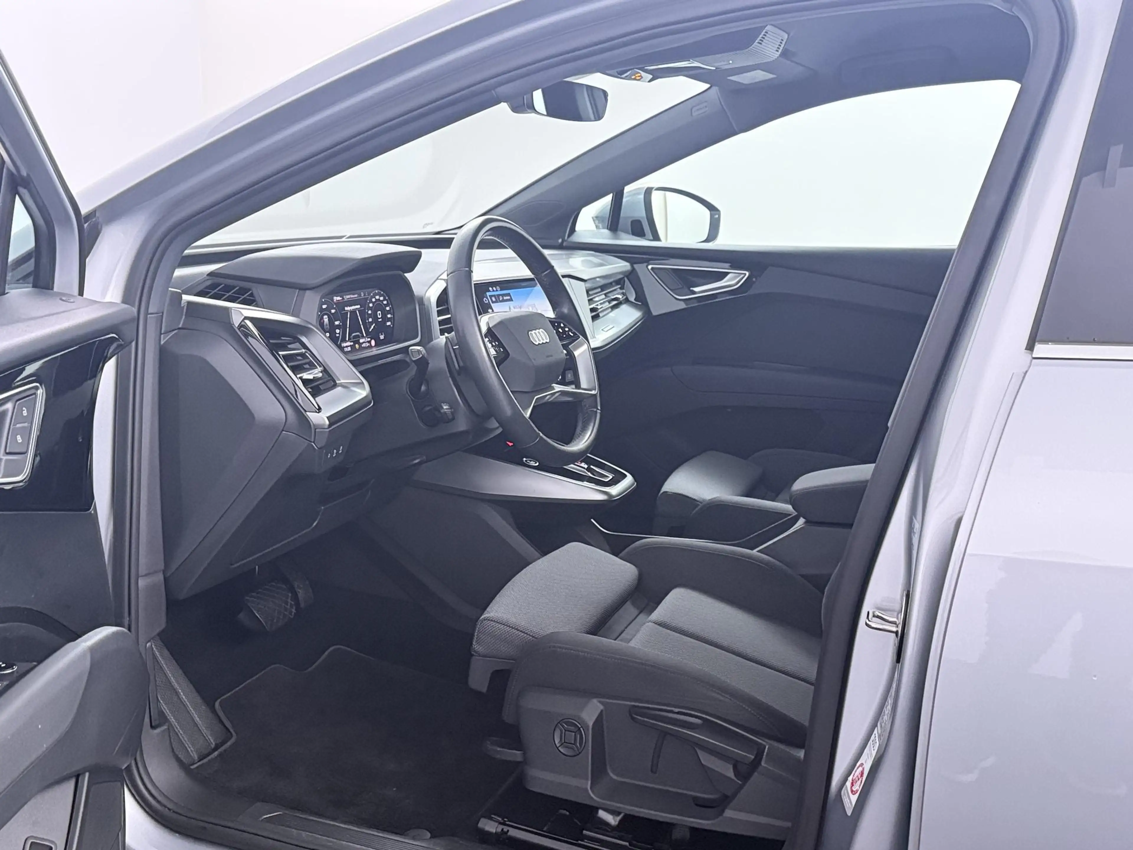 Audi Q4 e-tron 40 Edition 77 kWh | Adaptief Cruise Control | Navi — photo 6