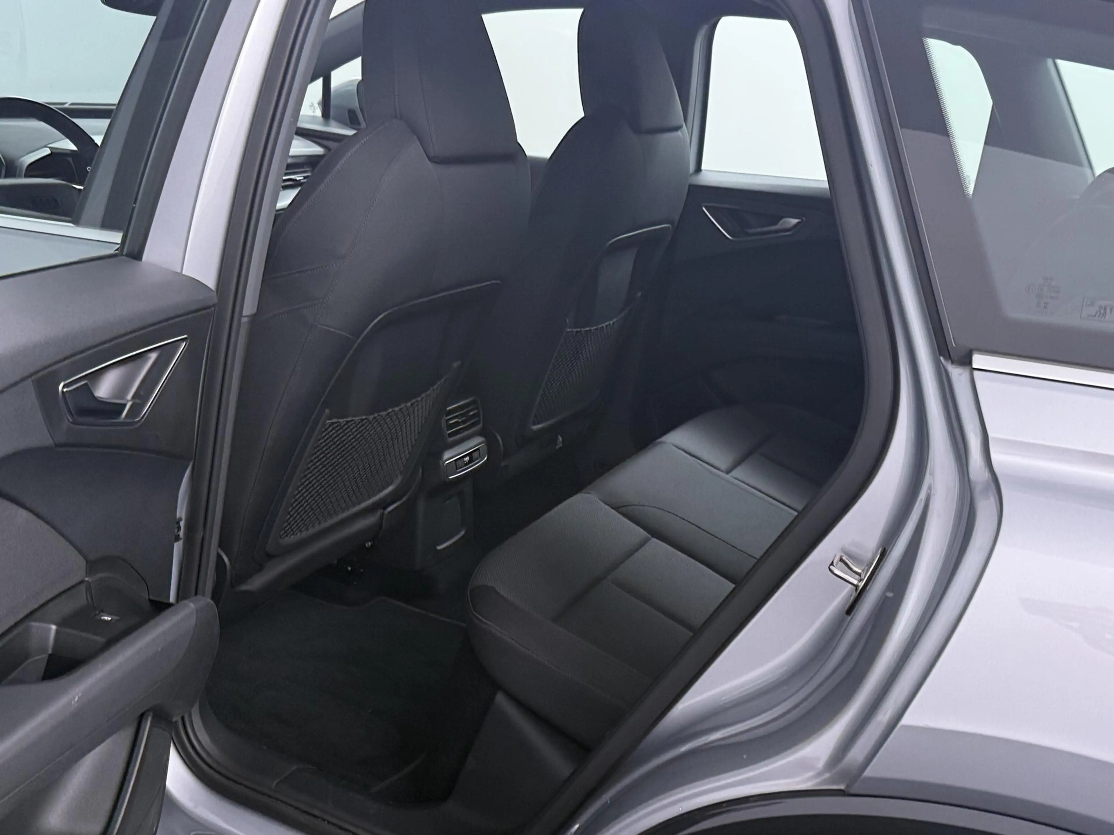Audi Q4 e-tron 40 Edition 77 kWh | Adaptief Cruise Control | Navi — photo 7