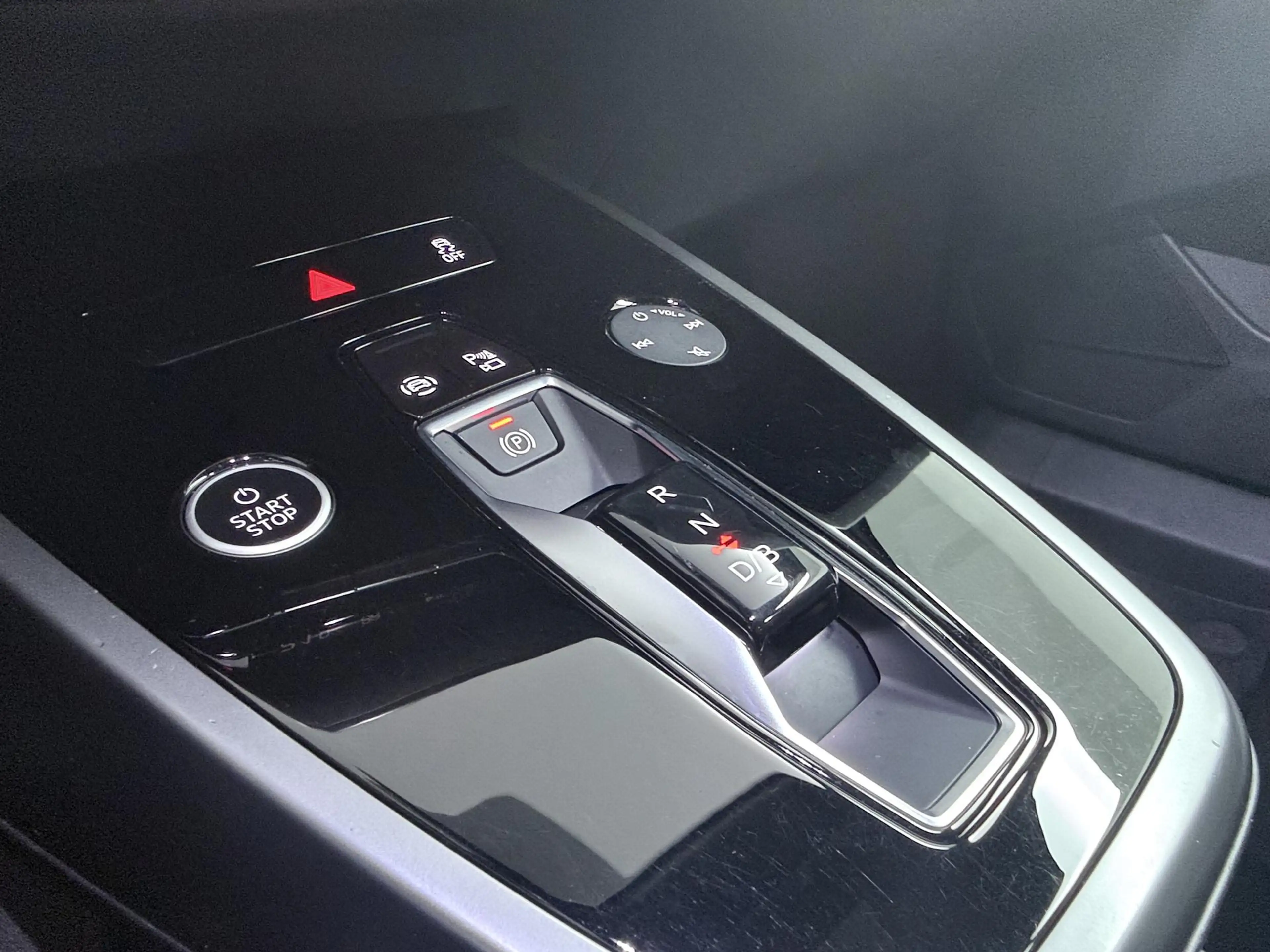 Audi Q4 e-tron 40 Edition 77 kWh | Adaptief Cruise Control | Navi — photo 28