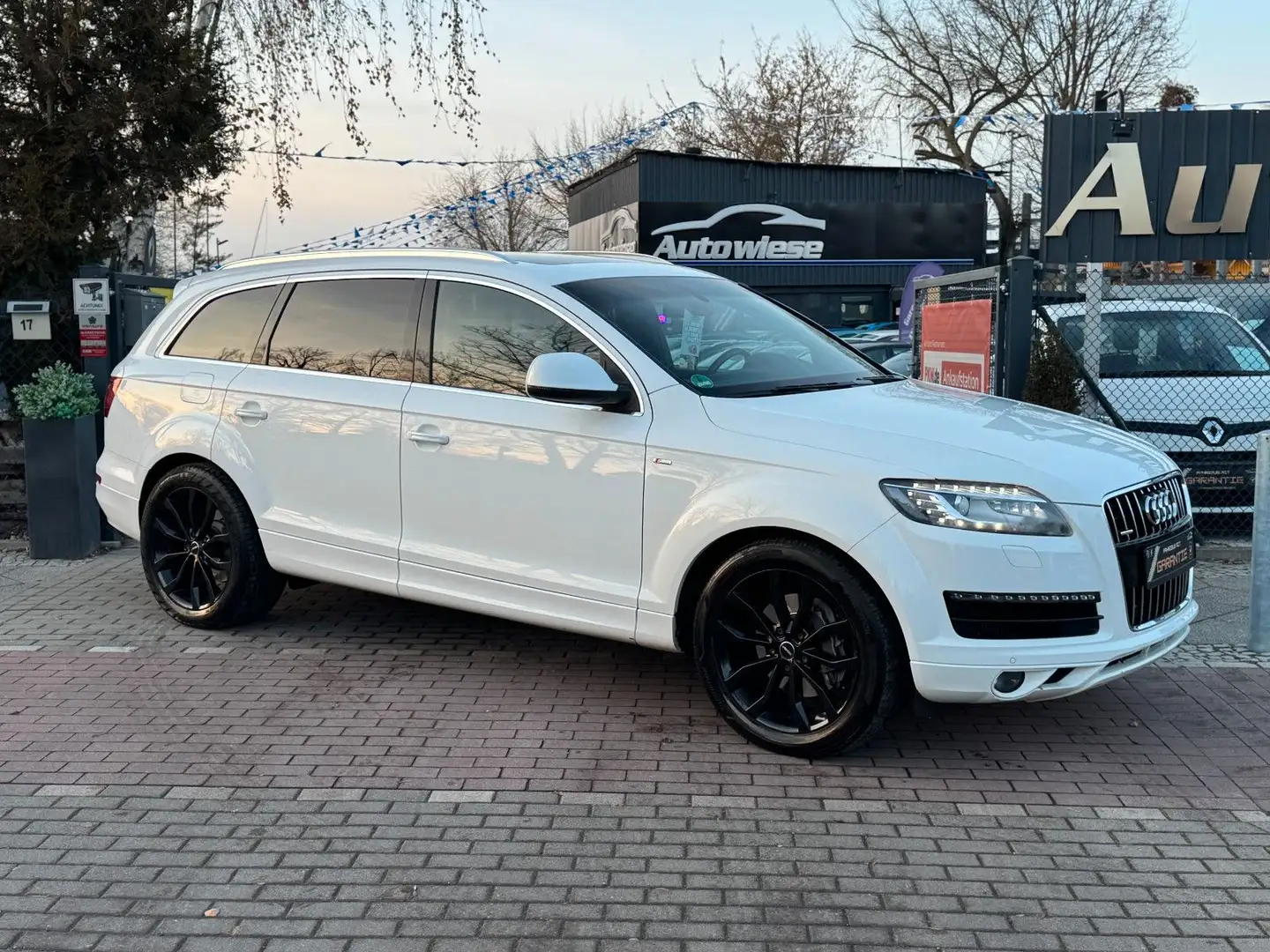 Audi Q7 3.0 TDI S-Line*quattro*Aut*Nav*Xen*Leder*Pano Weiß - 1