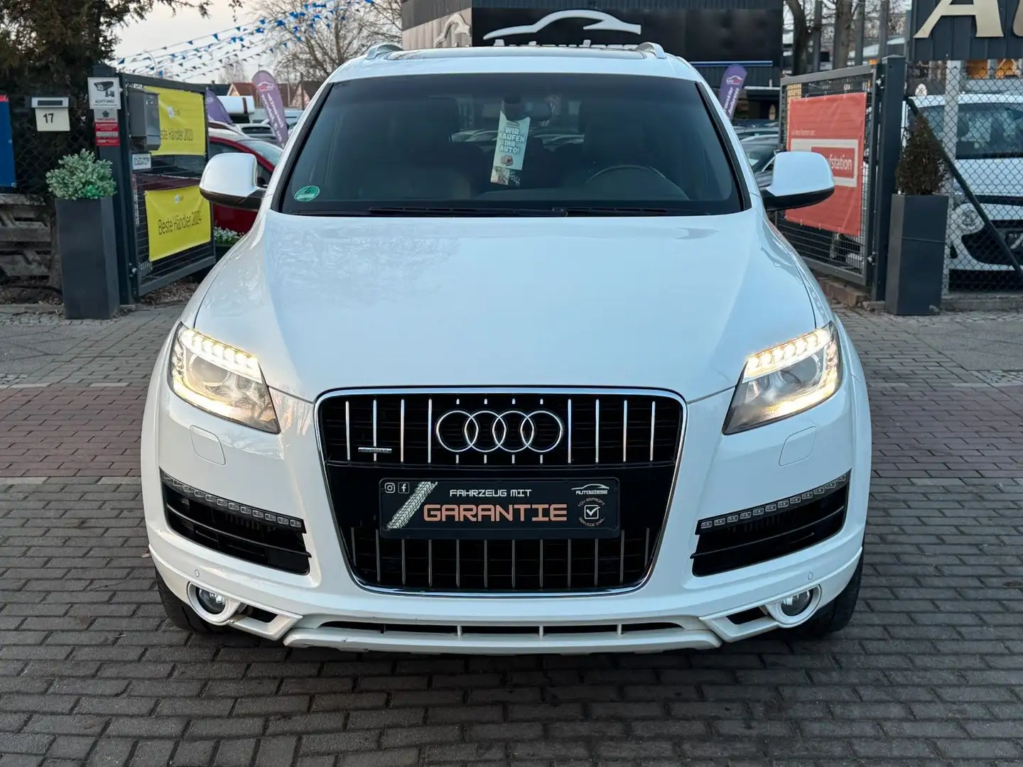 Audi Q7 3.0 TDI S-Line*quattro*Aut*Nav*Xen*Leder*Pano Weiß - 2