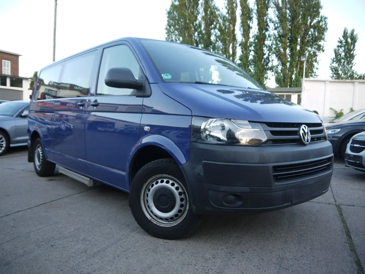 Volkswagen T5 Kombi T5 2.0 TDI Kombi lang/9-Sitzer/Orig. 66000 KM Blau - 1