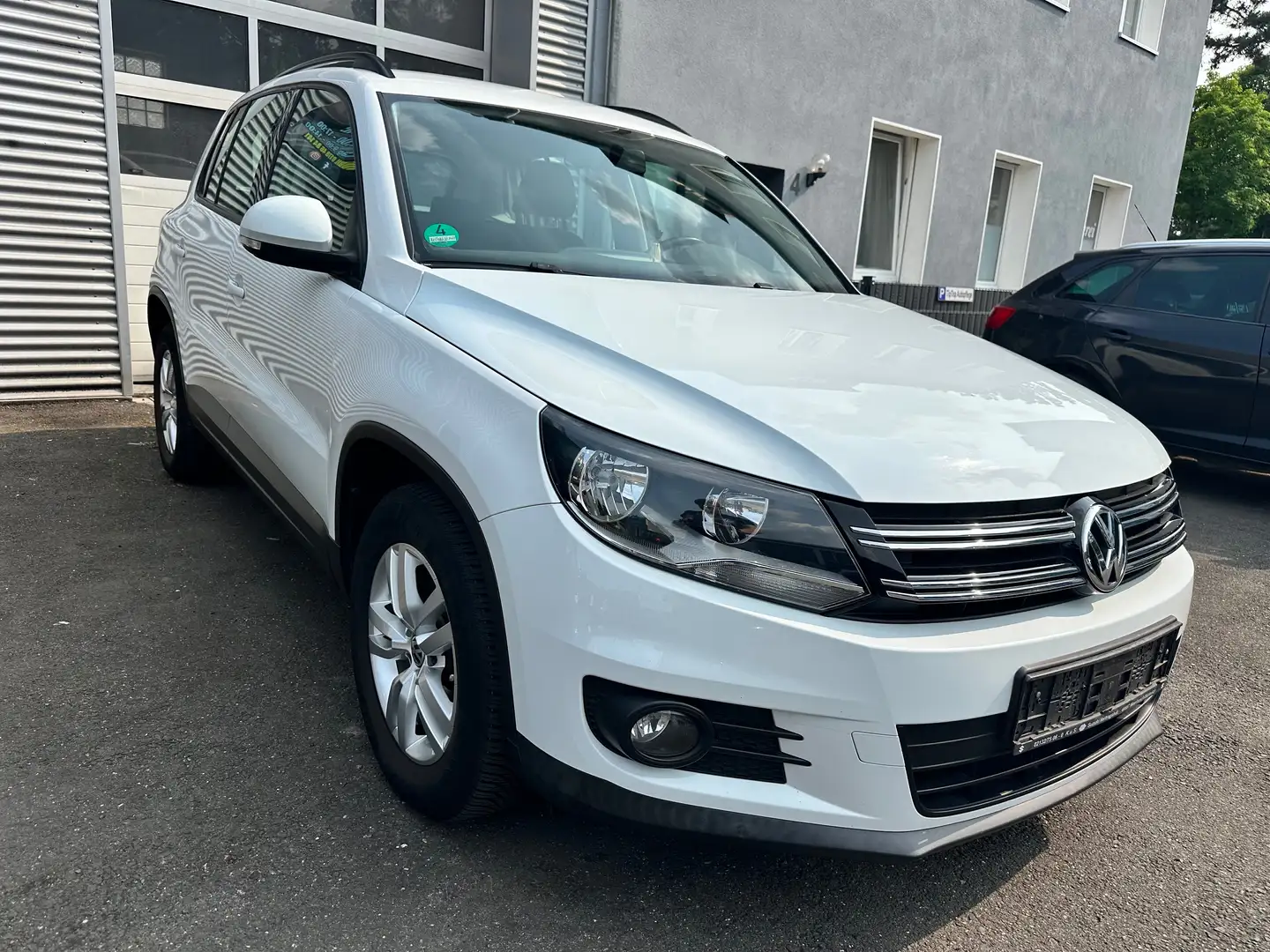 Volkswagen Tiguan Anhängerkupplung/Pdc/ Allwetterreifen Wit - 1