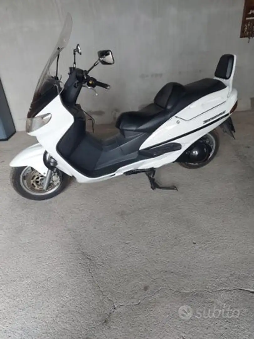 Suzuki Burgman 400 Blanco - 2