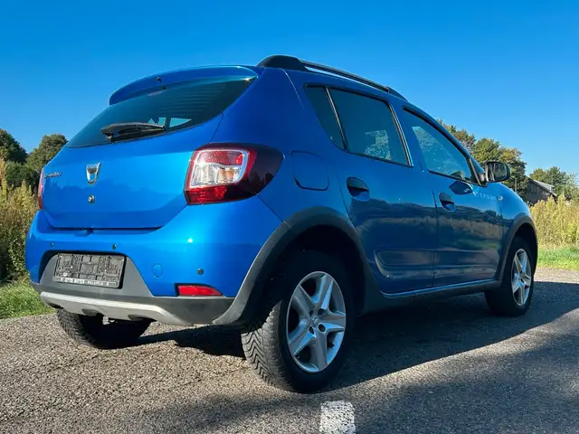 Dacia Sandero view 5