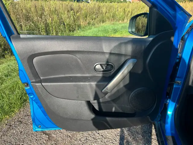 Dacia Sandero view 11