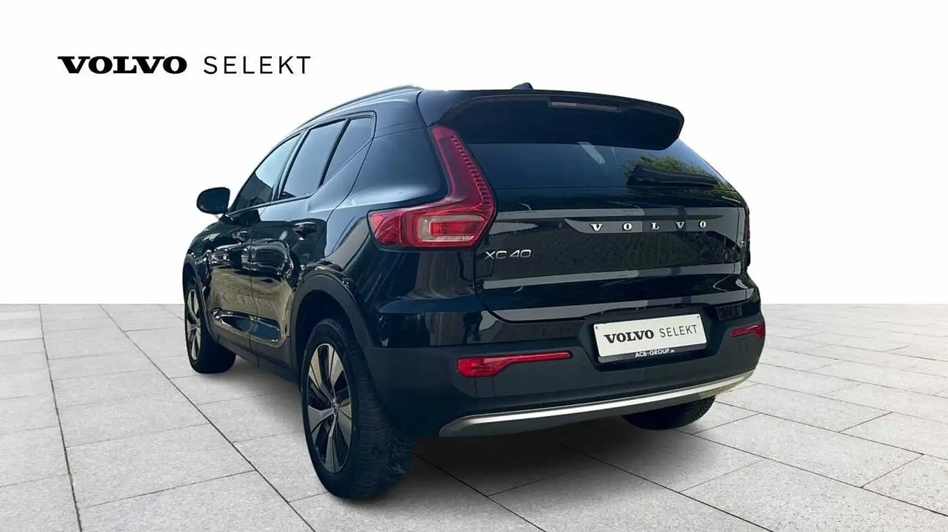Volvo XC40 Momentum Pro, T3 (manual) Noir - 2