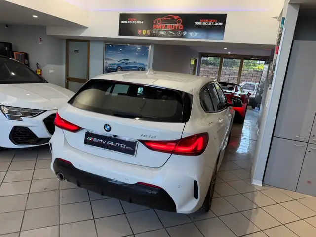BMW 1 Series view 14