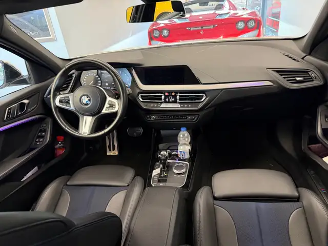 BMW 1 Series view 9
