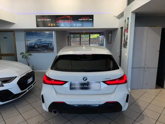 BMW 1 Series view 15
