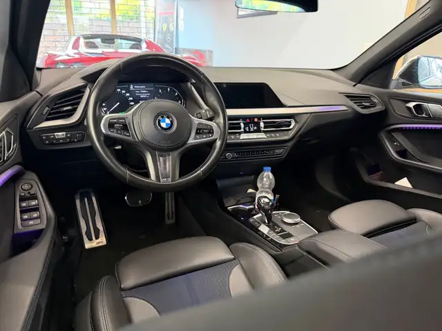 BMW 1 Series view 10