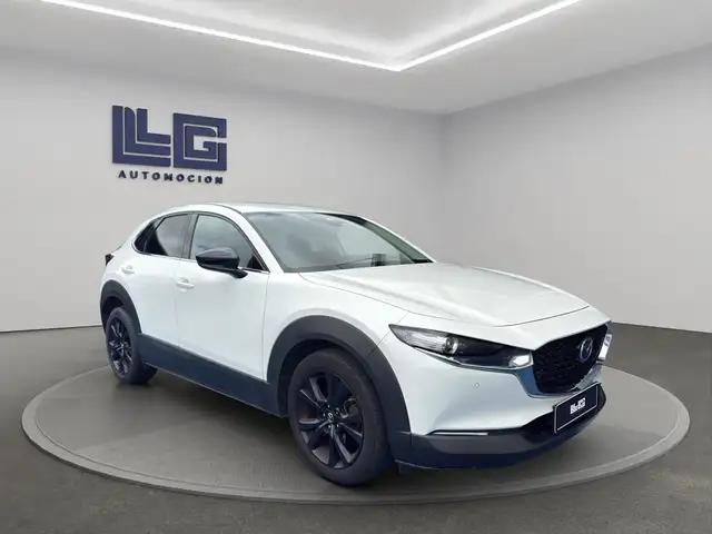 Mazda CX-30 view 3