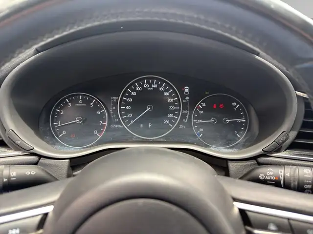 Mazda CX-30 view 11