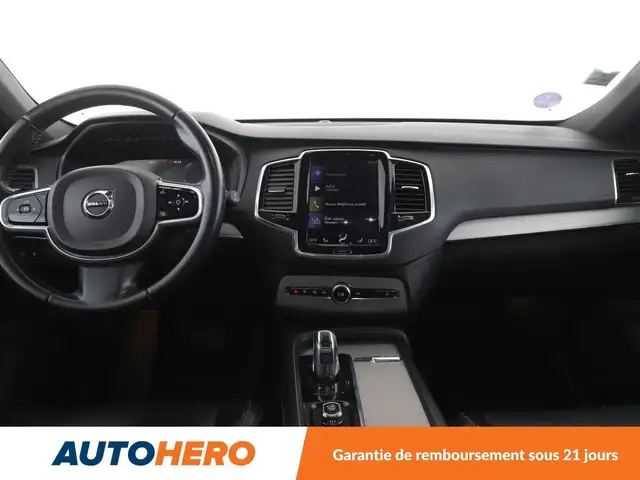 Volvo XC90 view 12