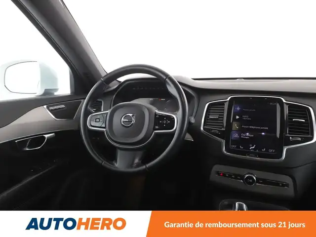 Volvo XC90 view 13