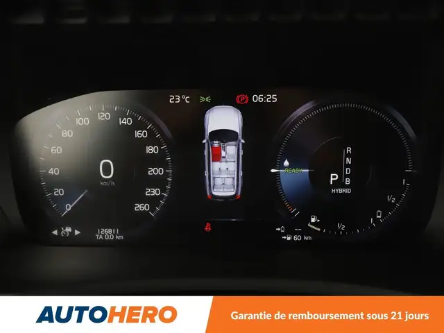 Volvo XC90 view 20