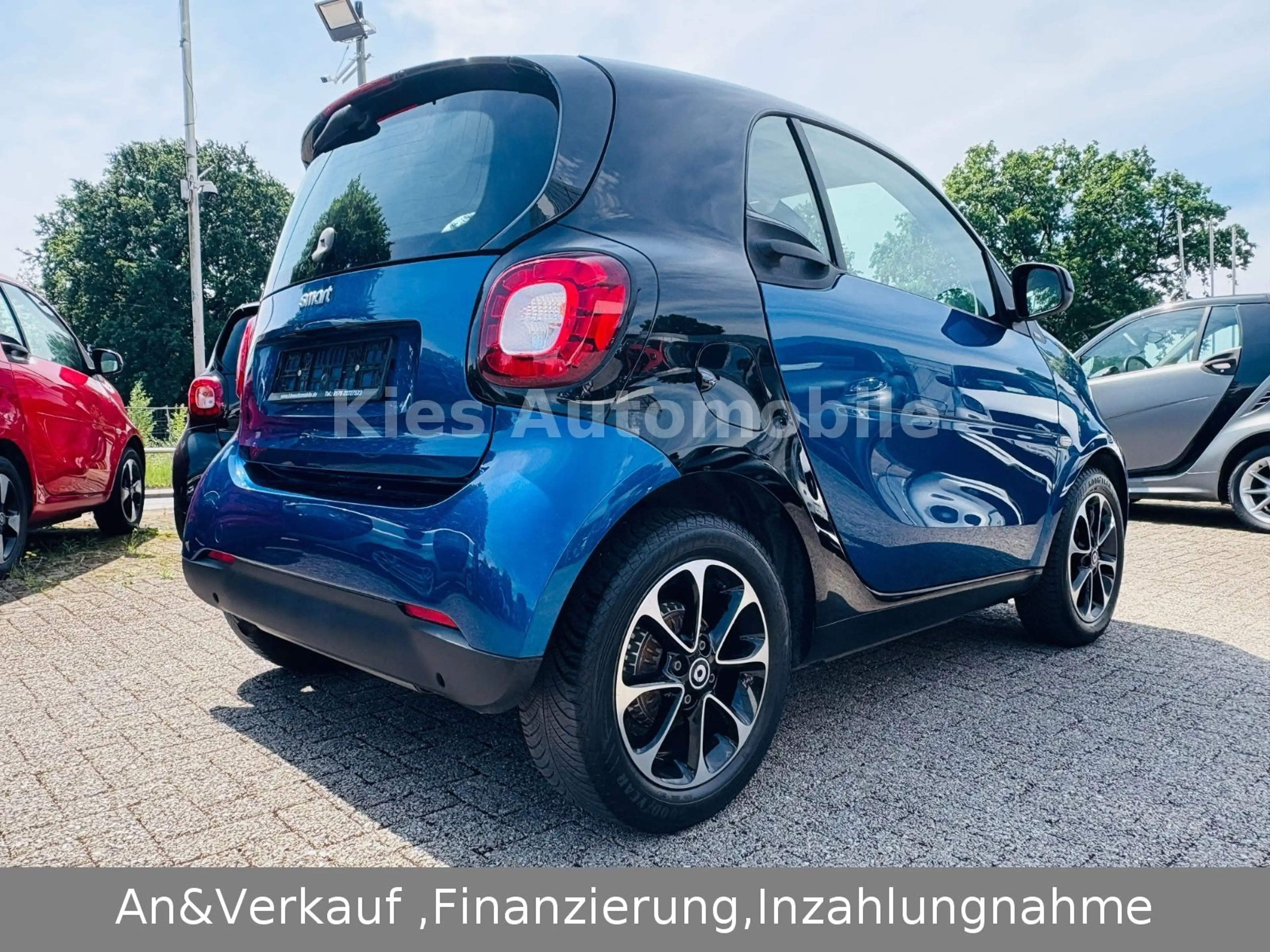 smart forTwo Prime 90Ps AUTOM/CARPLAY/PANO/LEDER/SITZH — photo 7
