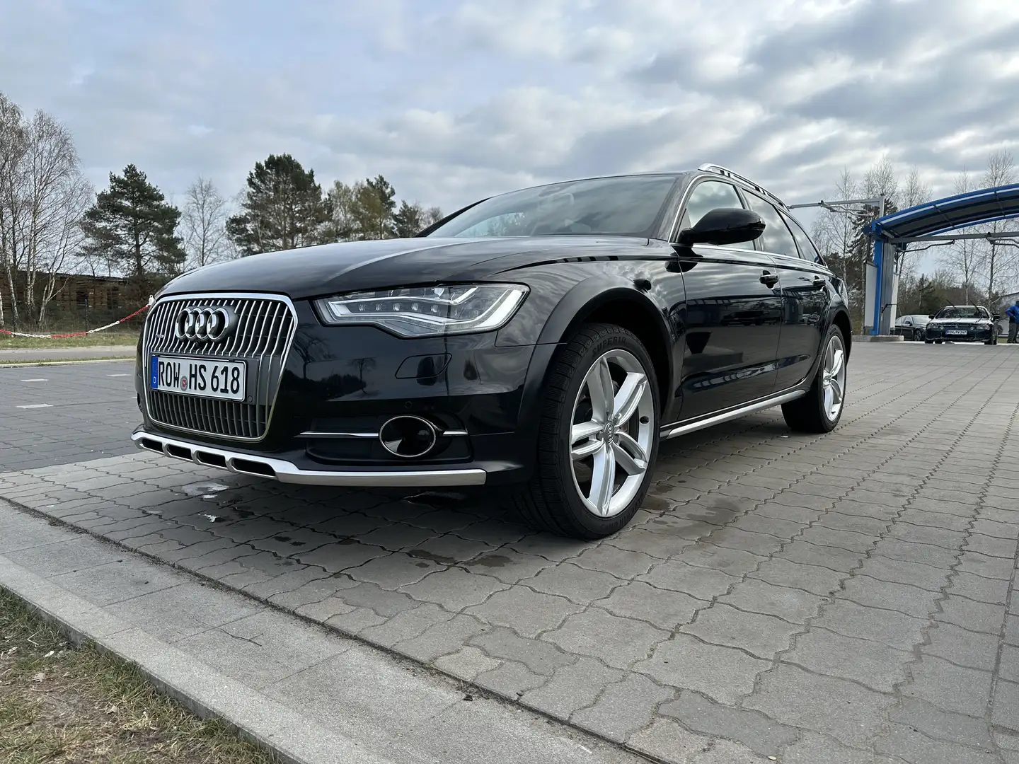 Audi A6 allroad 3.0 TDI Schwarz - 2