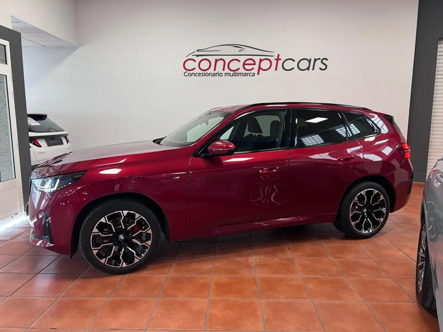 BMW X3 xDrive 20dA M Sport Pro Burdeos - 2