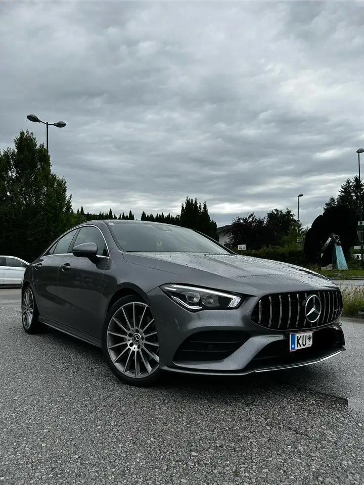 Mercedes-Benz CLA 200