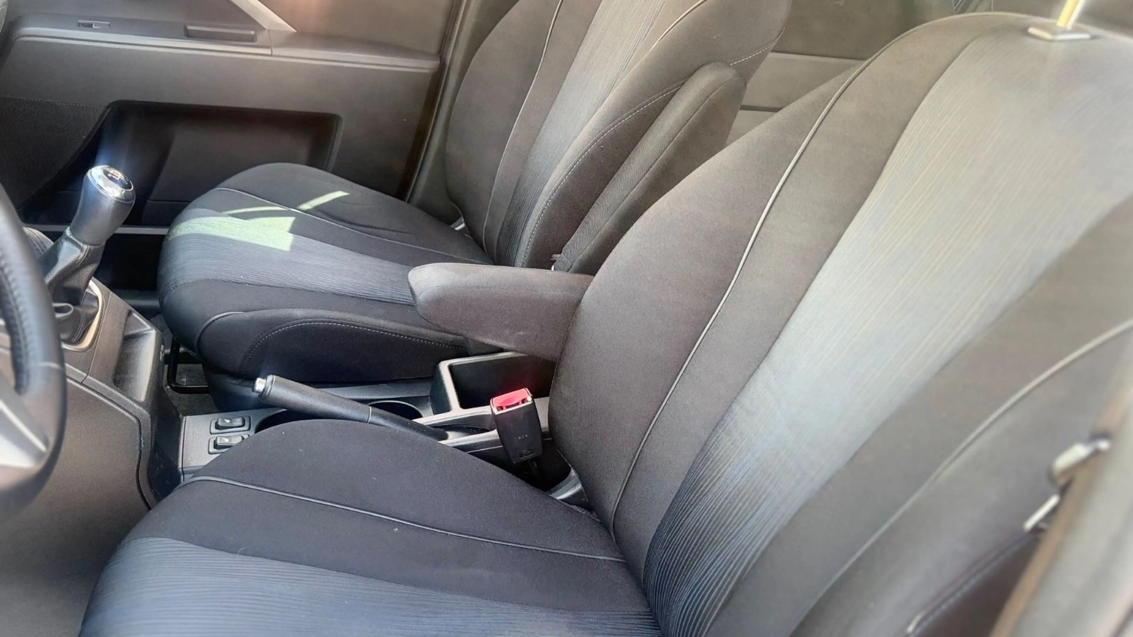 Mazda 5 dition 40 Jahre|NAVI|7-SITZER|PDC|NUR 31.000KM| — photo 13