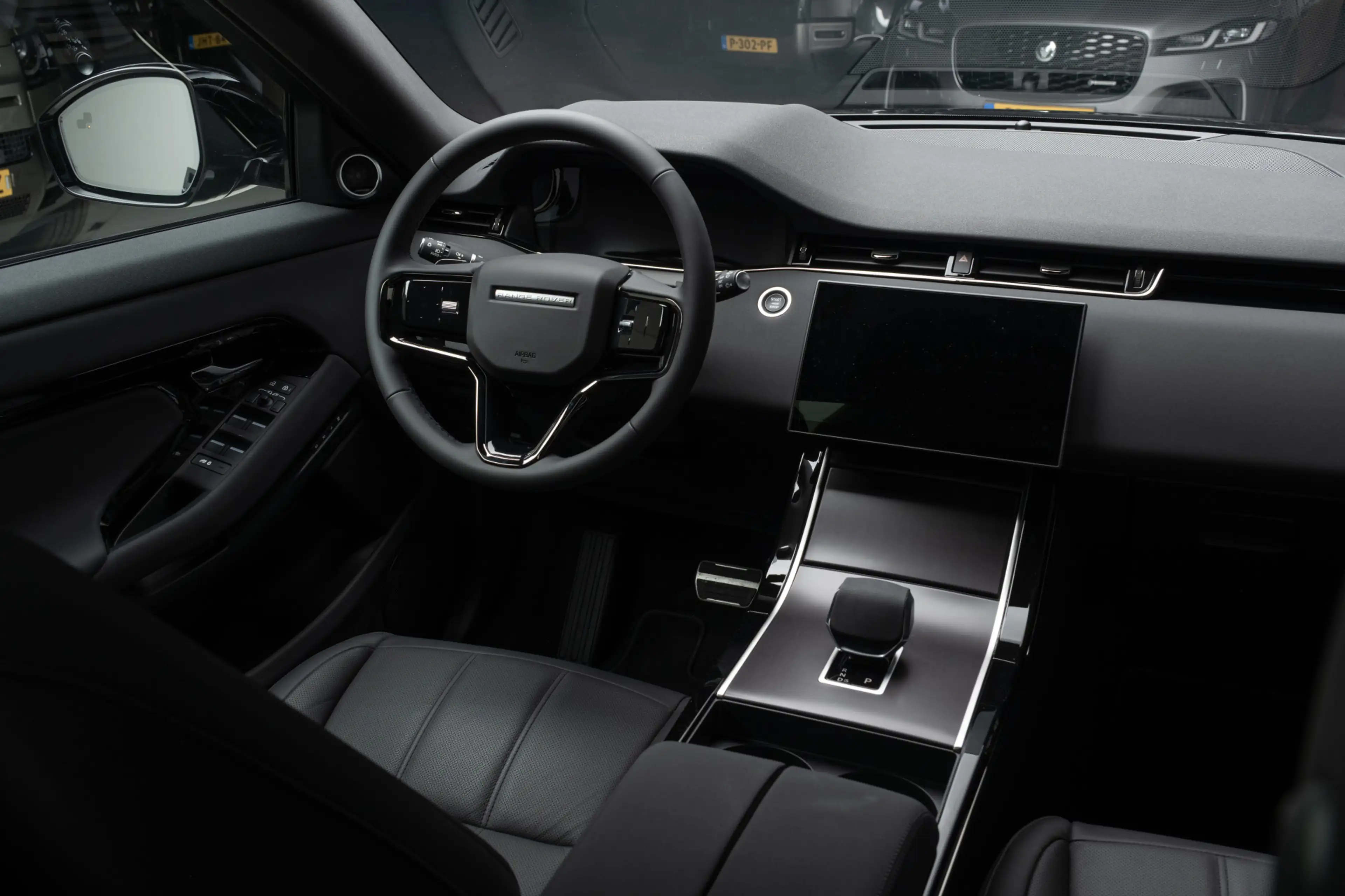 Land Rover Range Rover Evoque 1.5 P270e PHEV AWD Dynamic SE | NP € 82.705,- | Bl — photo 7