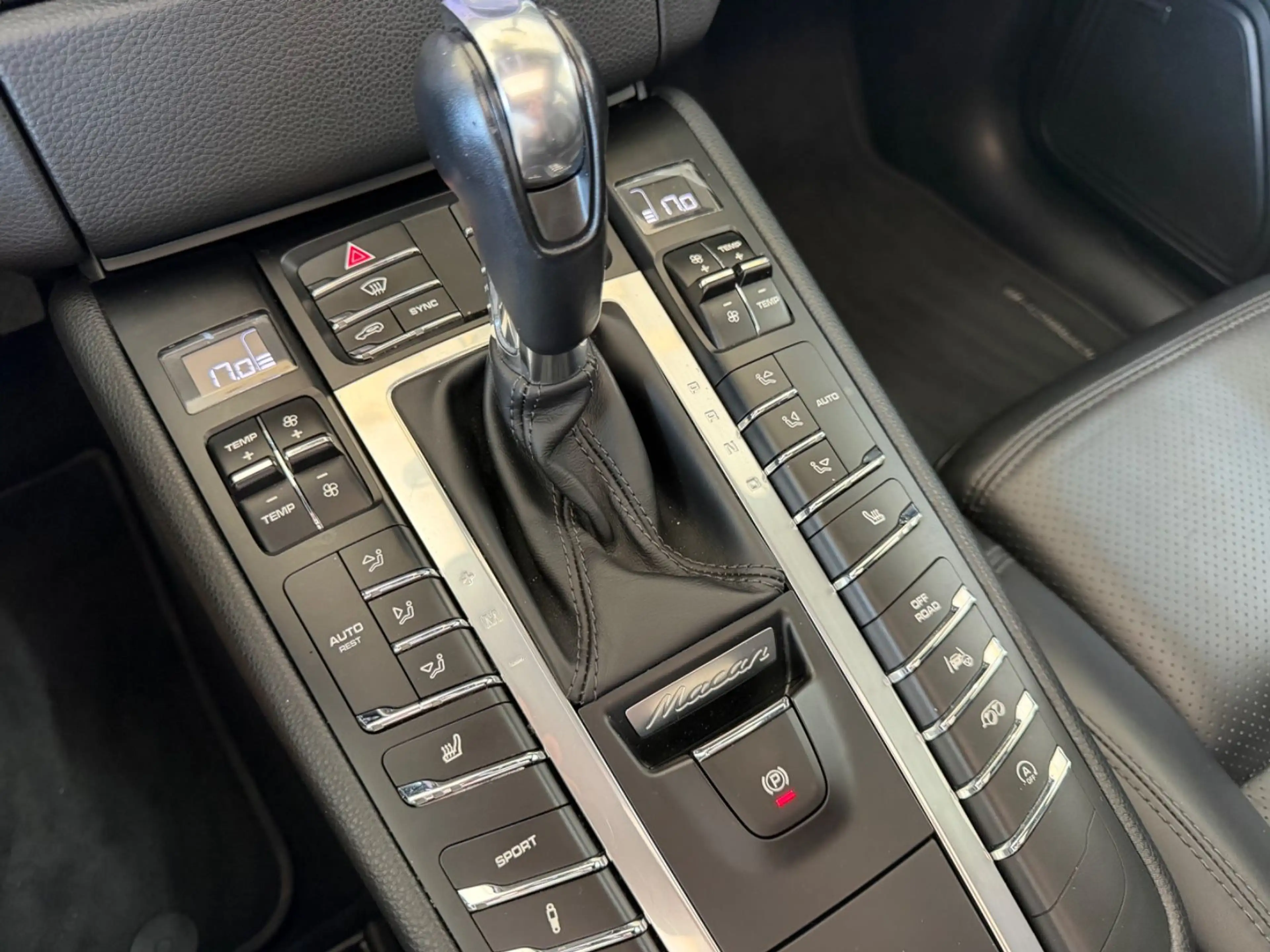 Porsche Macan S| PASM| PANO| LED| SPORT AGA| LUFT| 20" — photo 11