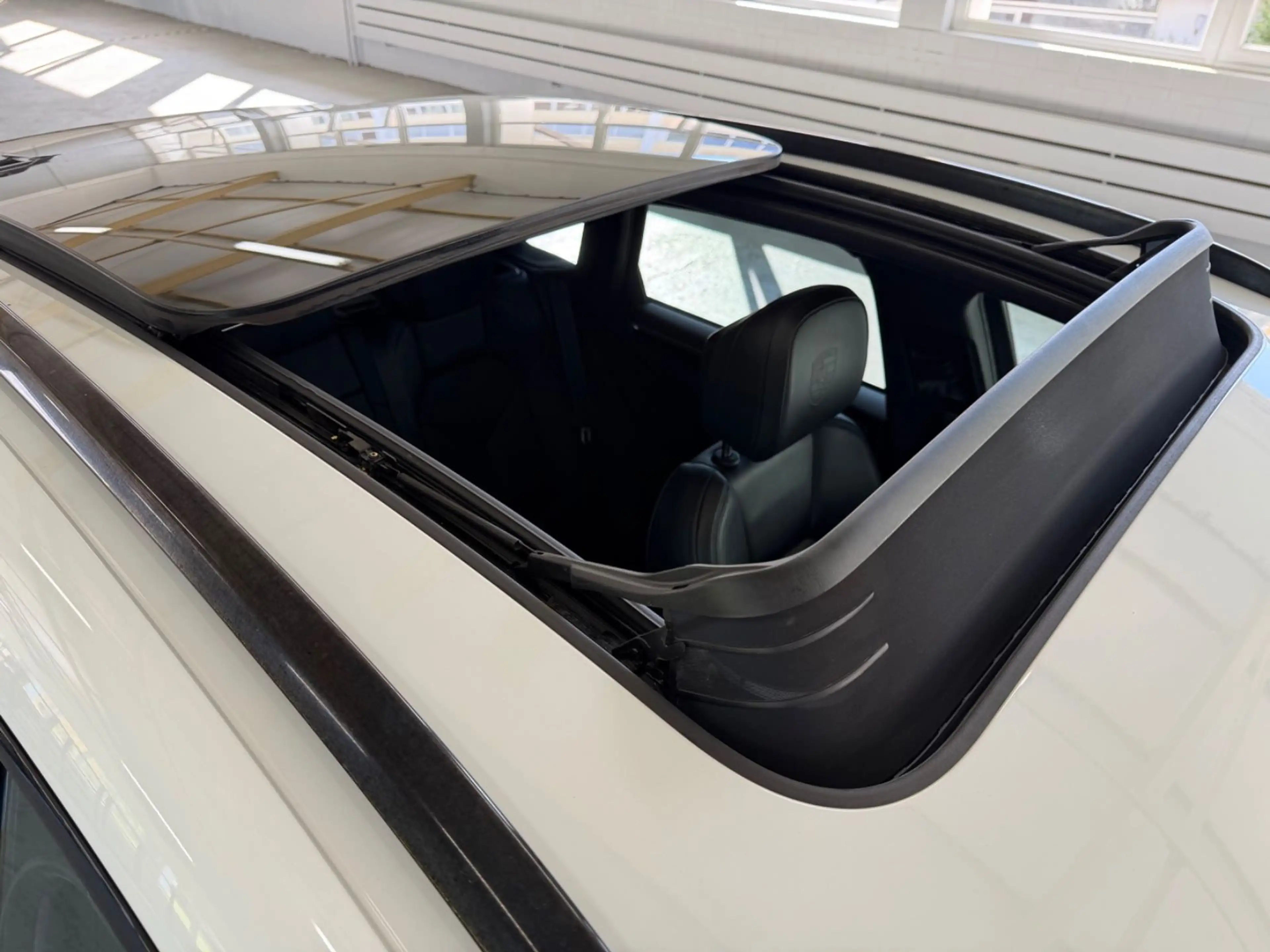 Porsche Macan S| PASM| PANO| LED| SPORT AGA| LUFT| 20" — photo 30