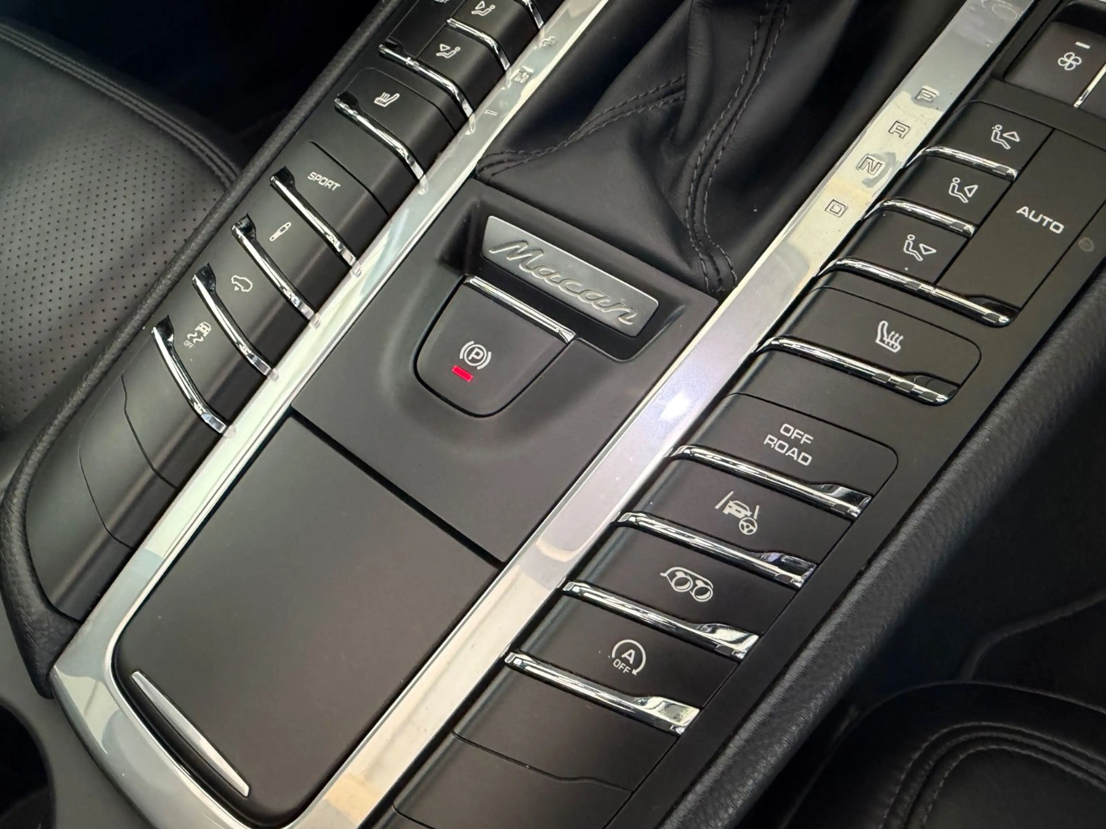 Porsche Macan S| PASM| PANO| LED| SPORT AGA| LUFT| 20" — photo 23