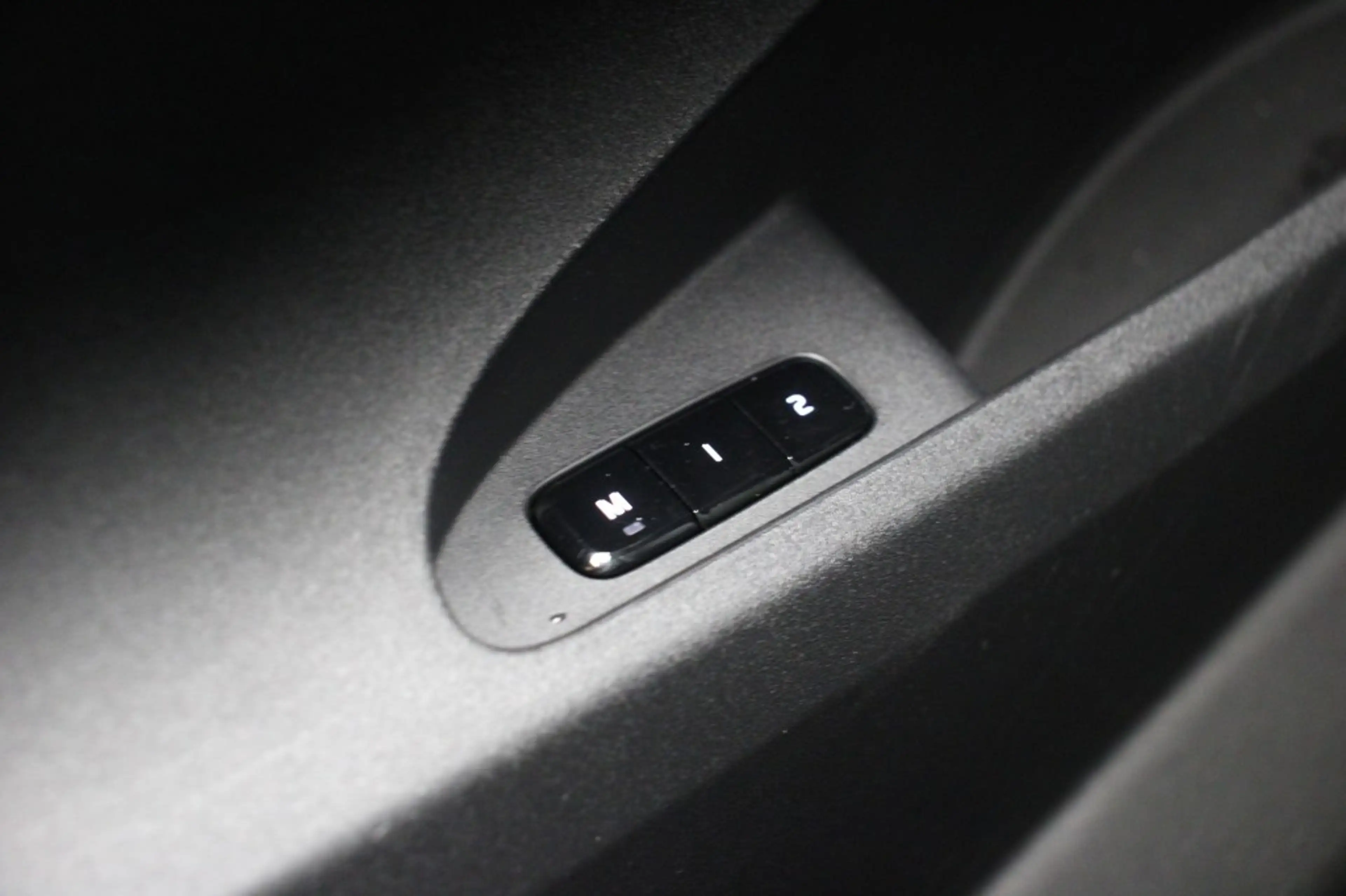 Polestar 2 Standard Range Single Motor 63kWh - Carplay, Camer — photo 9