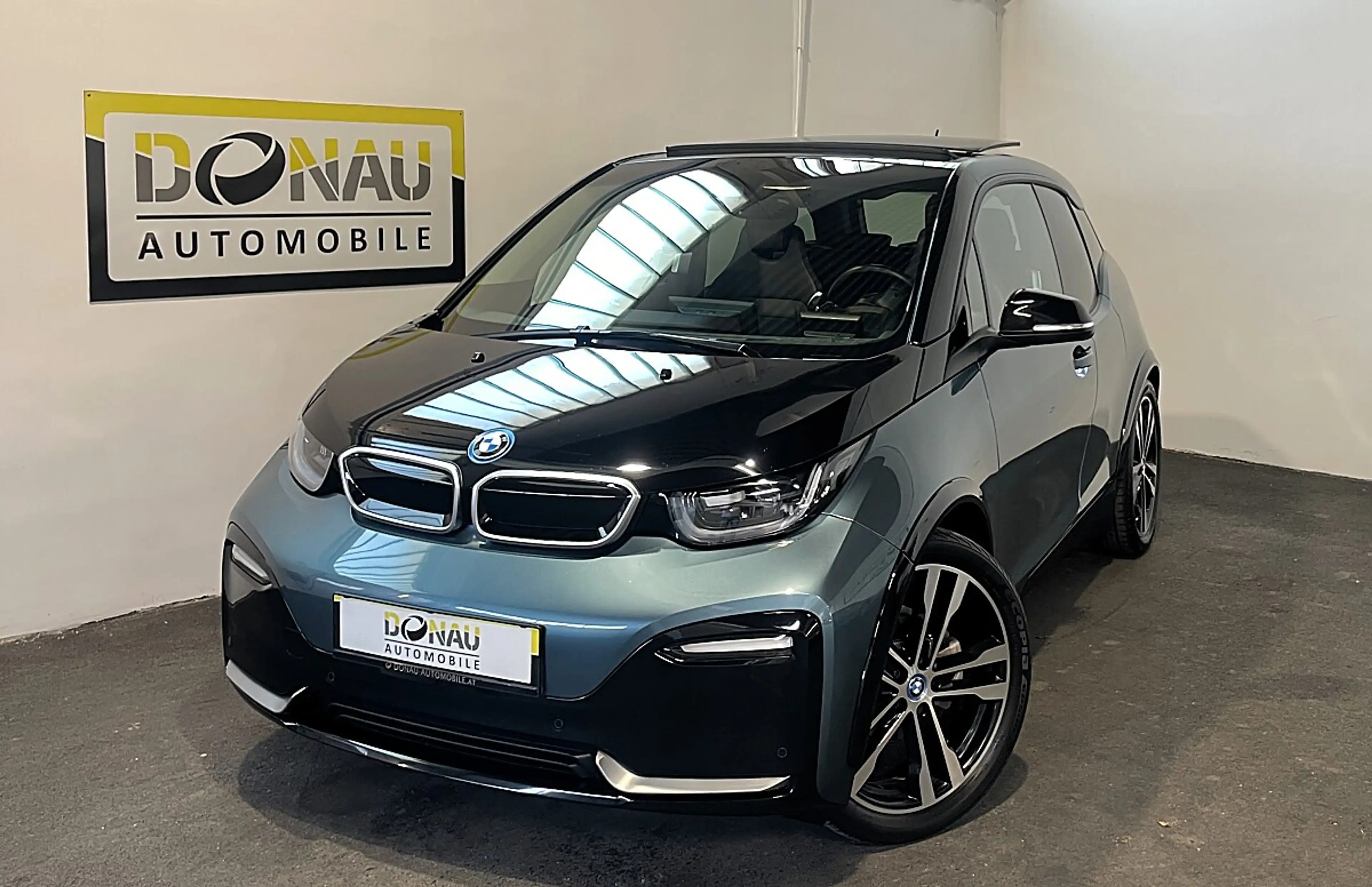 BMW i3 42,4kWh S * Abstandstempomat * Pano * Leder *