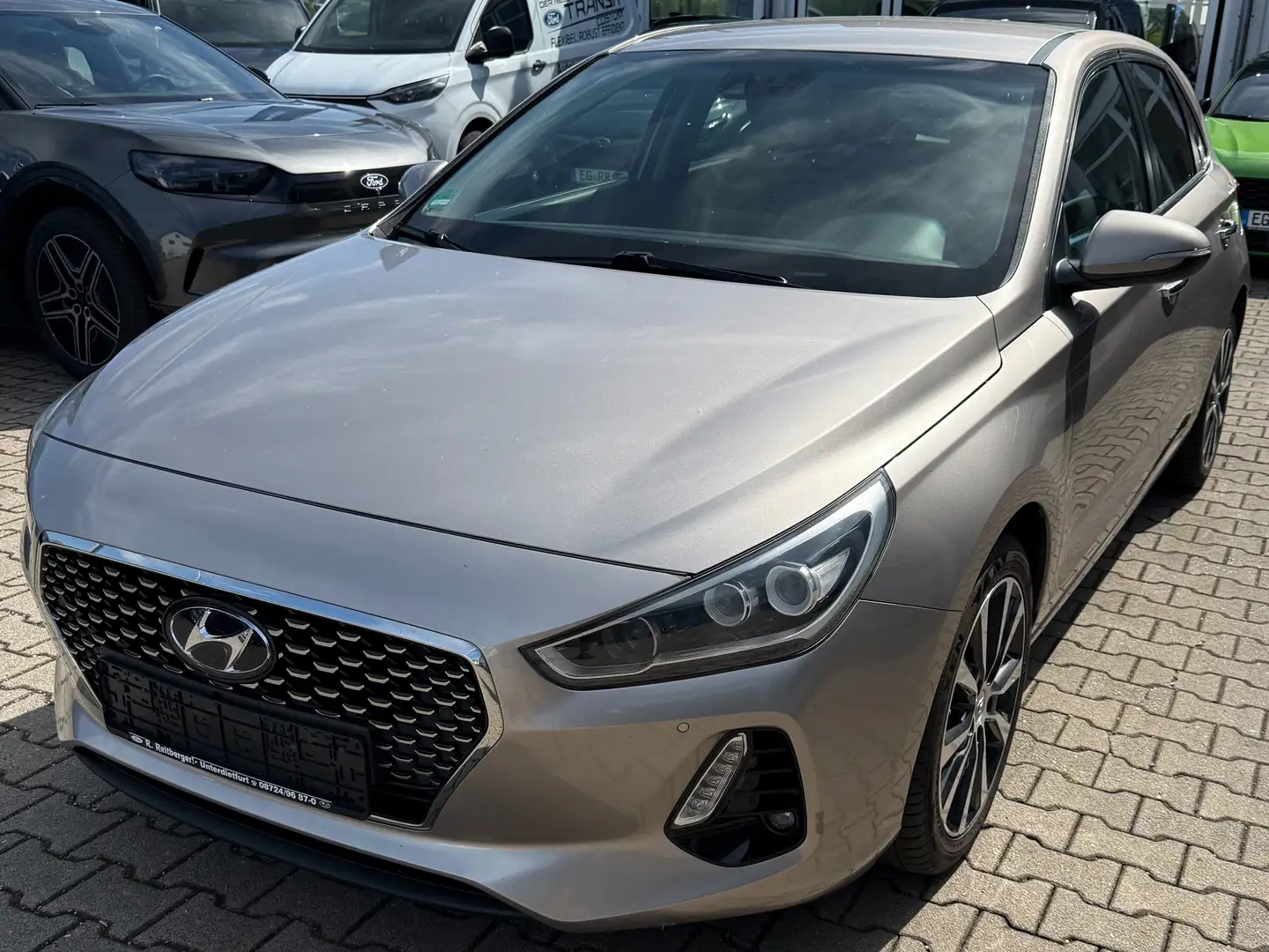 Hyundai i30 Premium Beige - 2