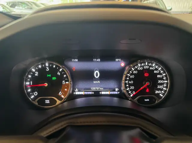 Jeep Renegade view 10