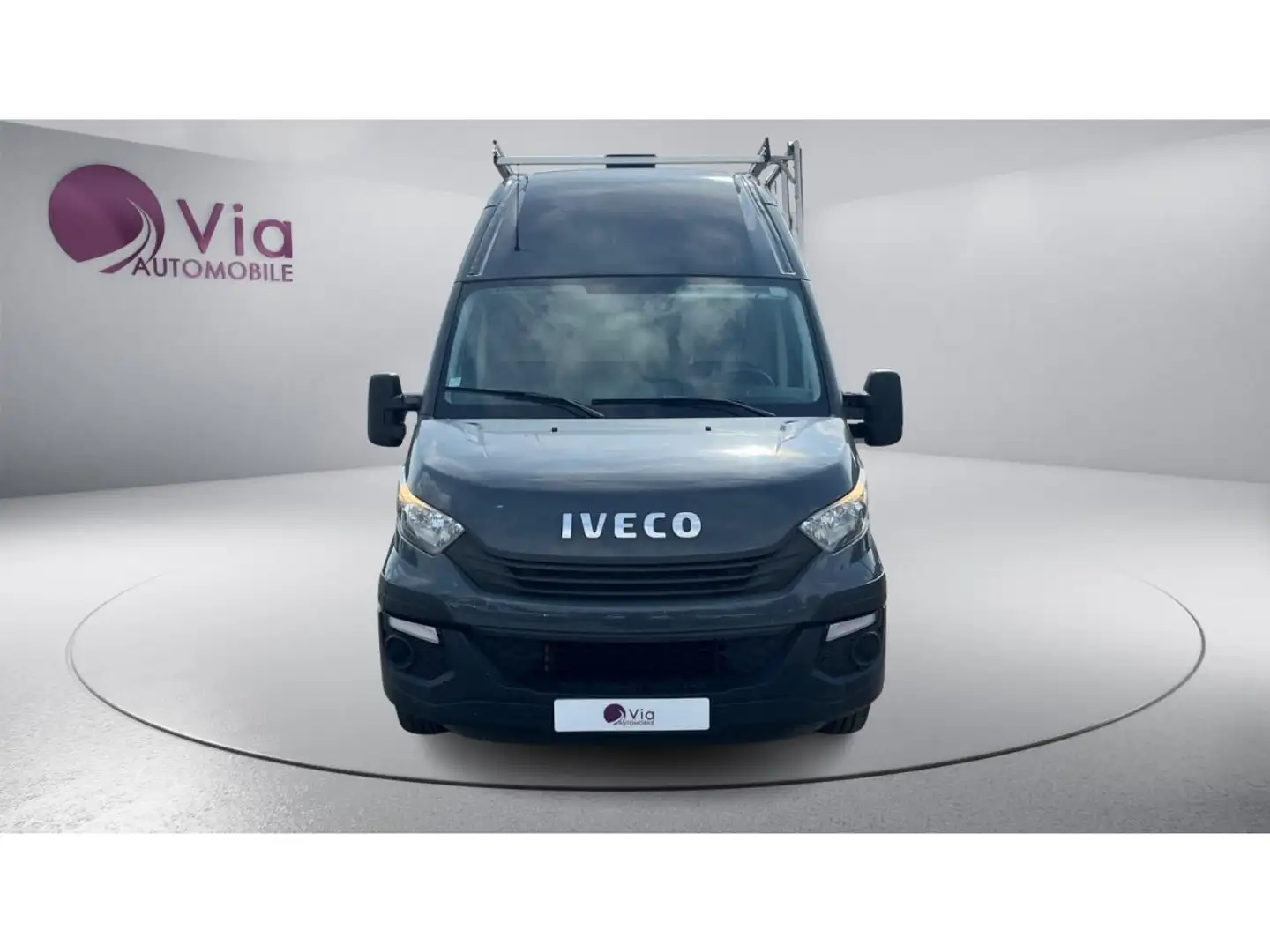 Iveco Daily 35 S L4H3 136 - 19 900 HT - GALERIE / ATTELAGE Gris - 2