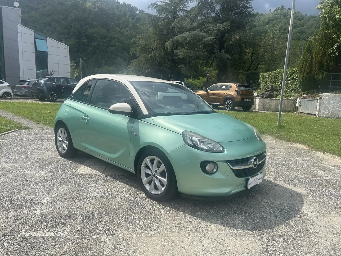 Opel Adam 1.2 70 CV Grün - 1