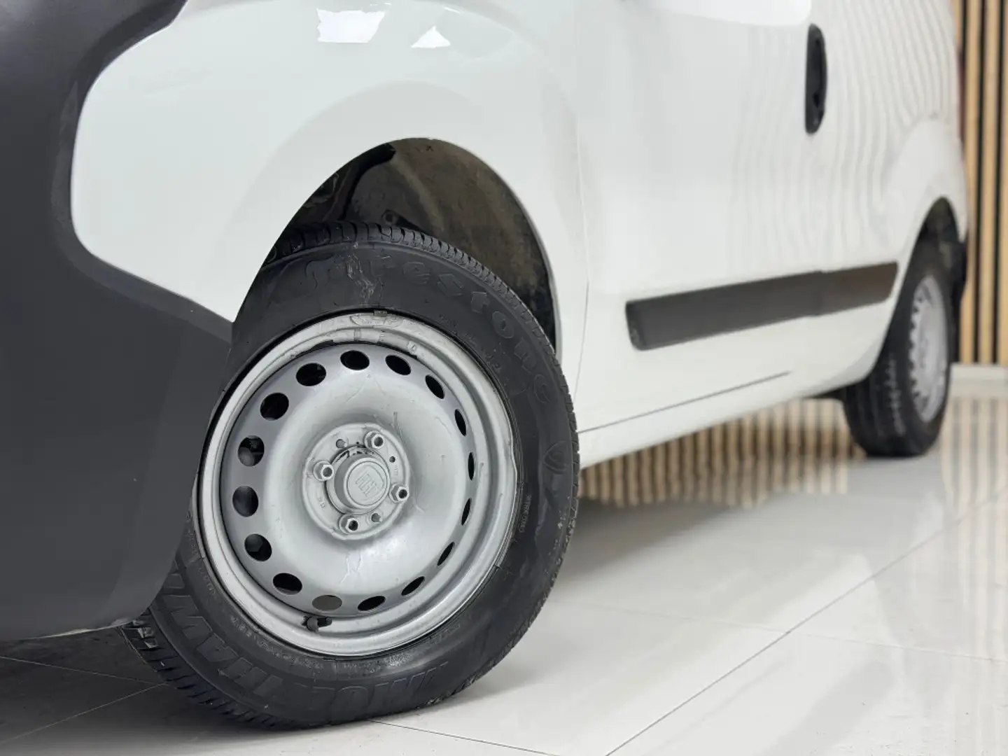 Fiat Fiorino Comercial Cargo 1.3Mjt Base 59kW Blanc - 2