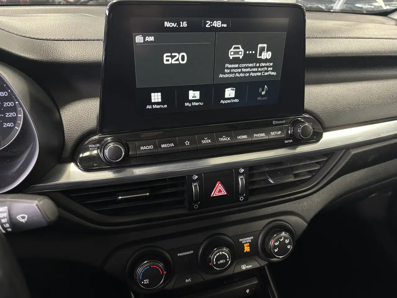 Kia Forte снимка Kia Forte