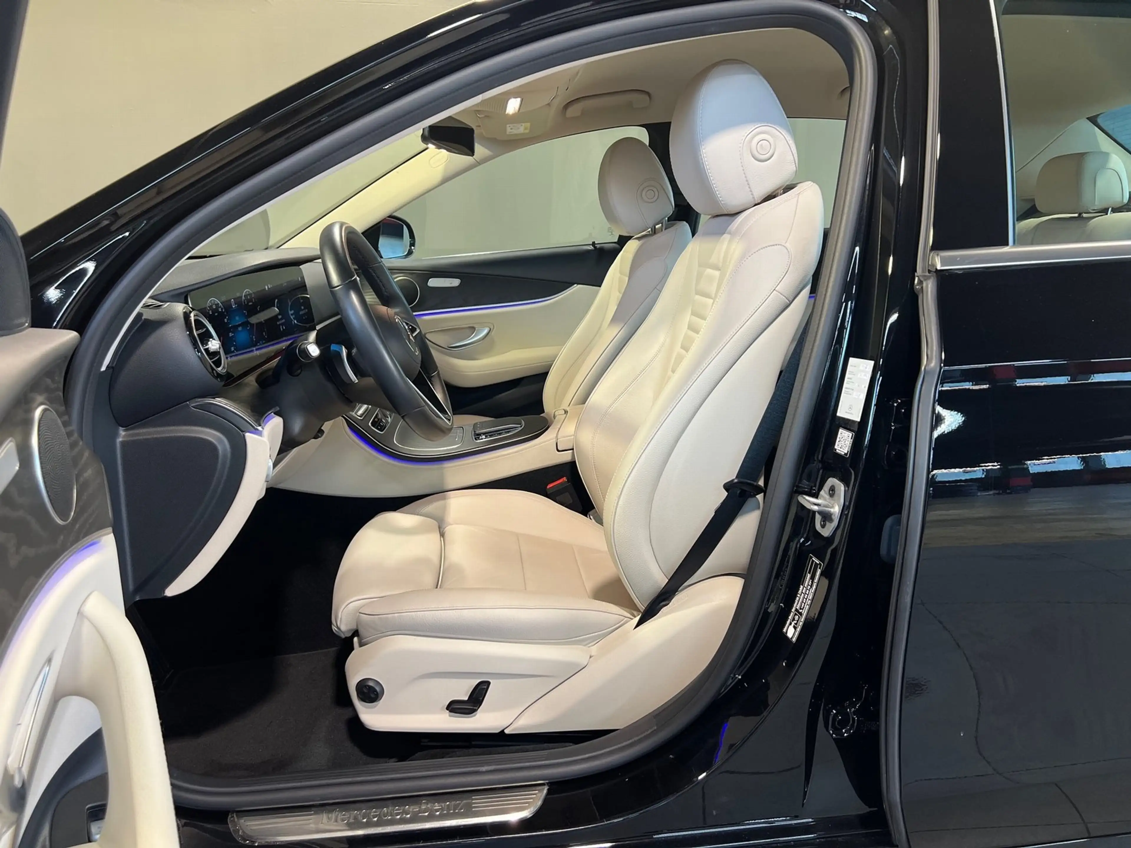 Mercedes-Benz E 450 Avantgarde 4M PTS/LED/Ambi/Kame/Distr/MBUX — photo 8