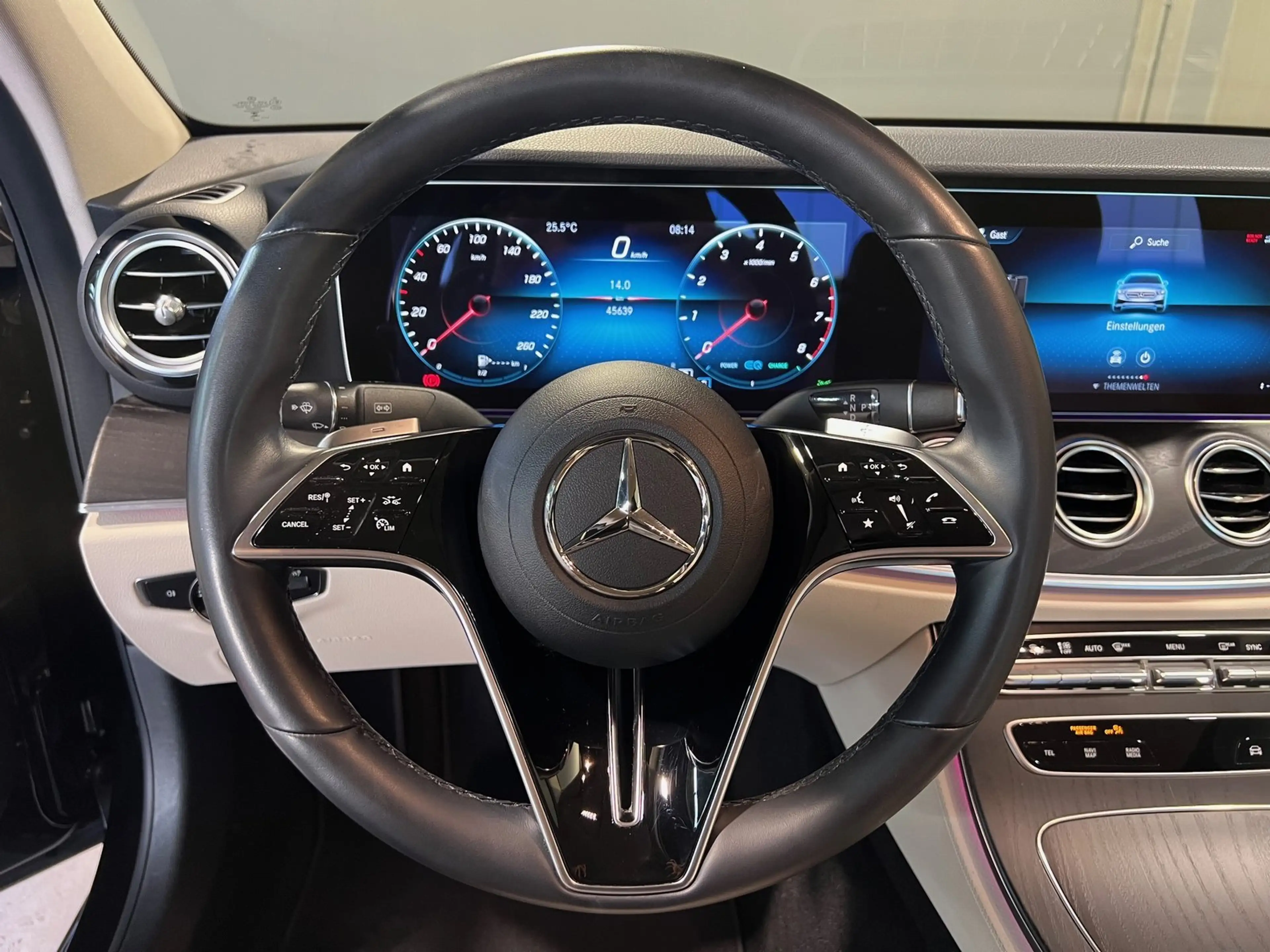 Mercedes-Benz E 450 Avantgarde 4M PTS/LED/Ambi/Kame/Distr/MBUX — photo 6