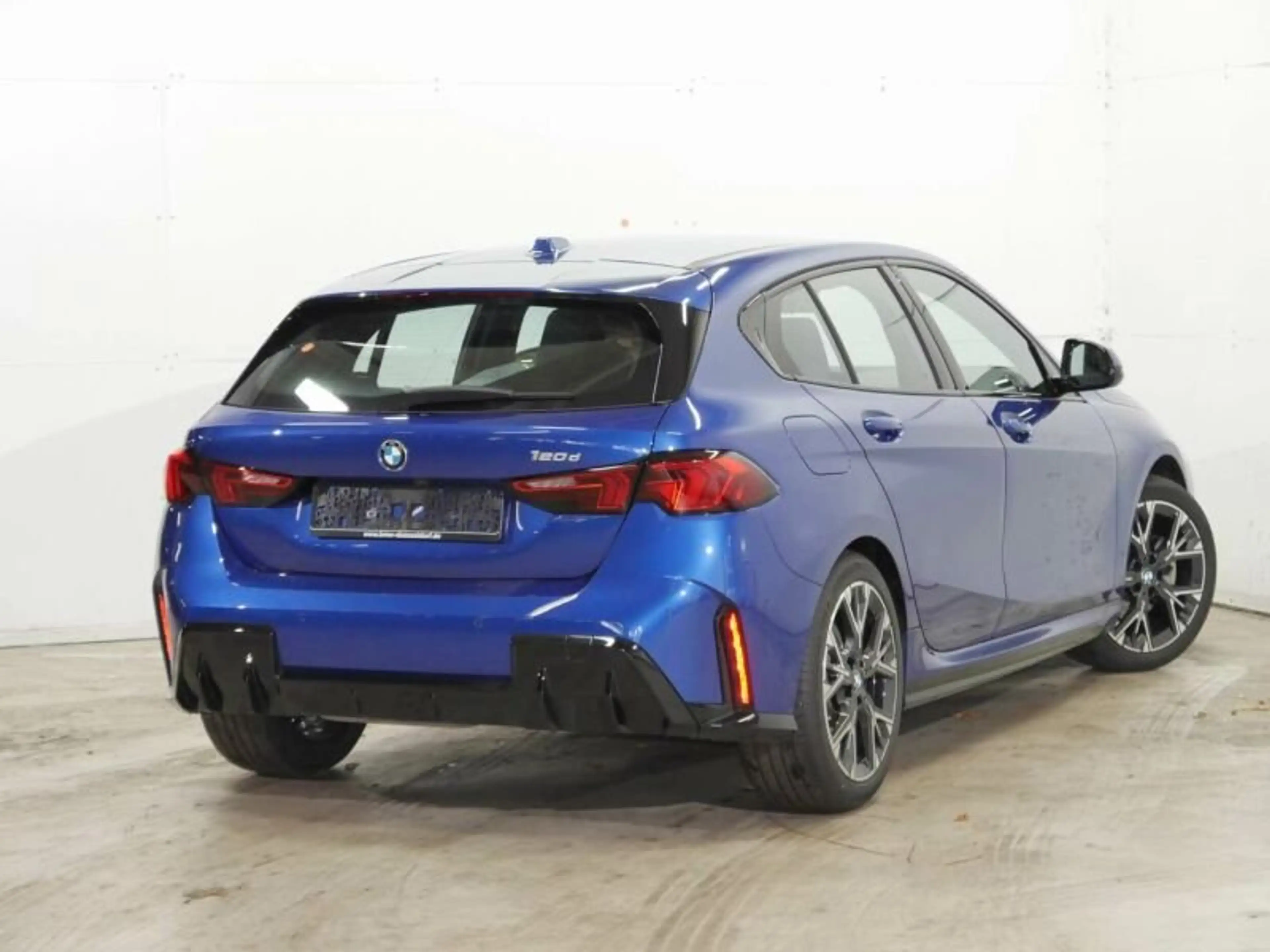 BMW 120 d M Sportpaket LED Widescreen Parkassistent A — photo 4