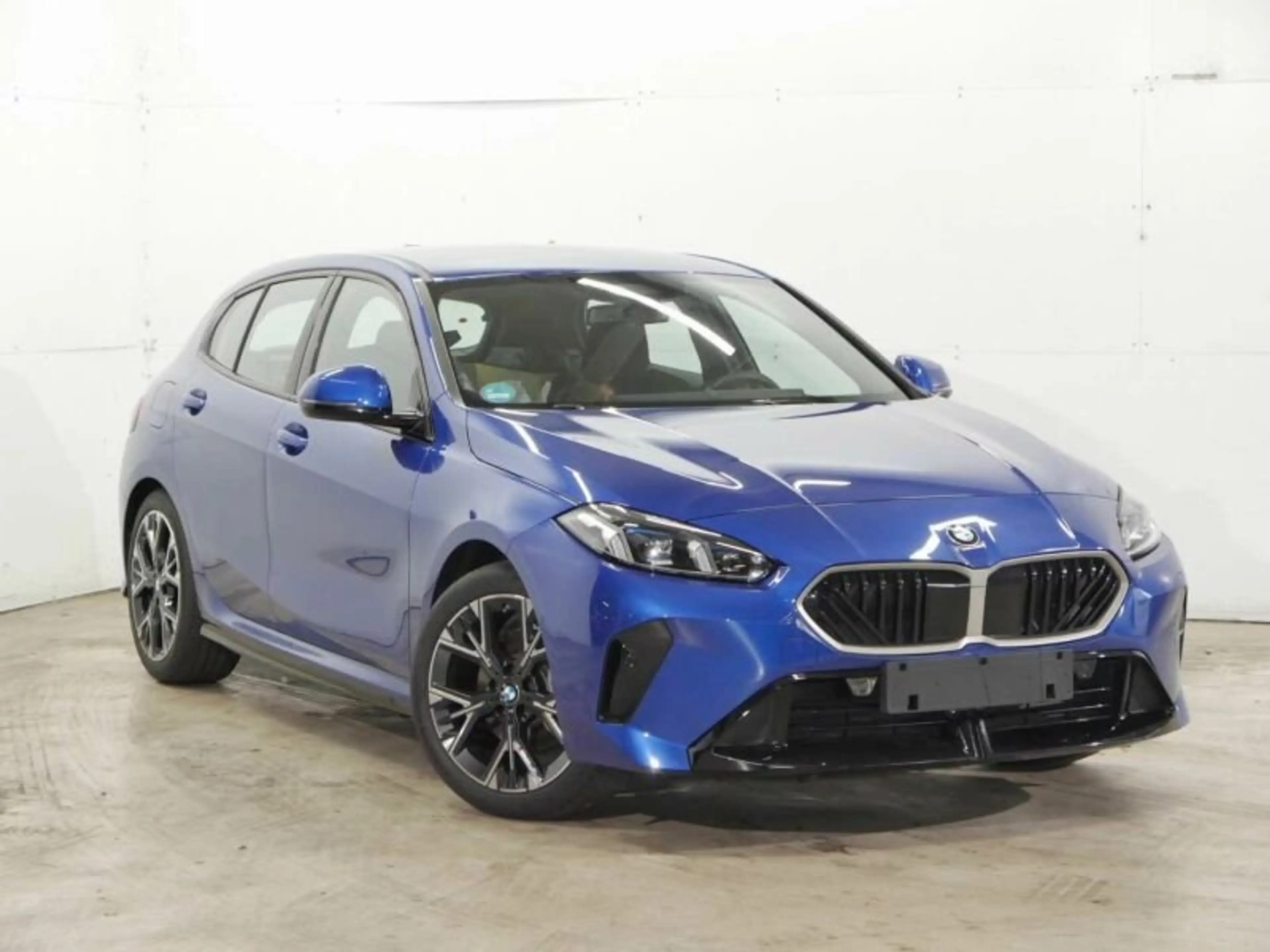 BMW 120 d M Sportpaket LED Widescreen Parkassistent A — photo 2