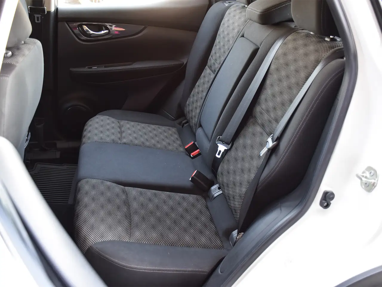 Nissan Qashqai снимка Nissan Qashqai