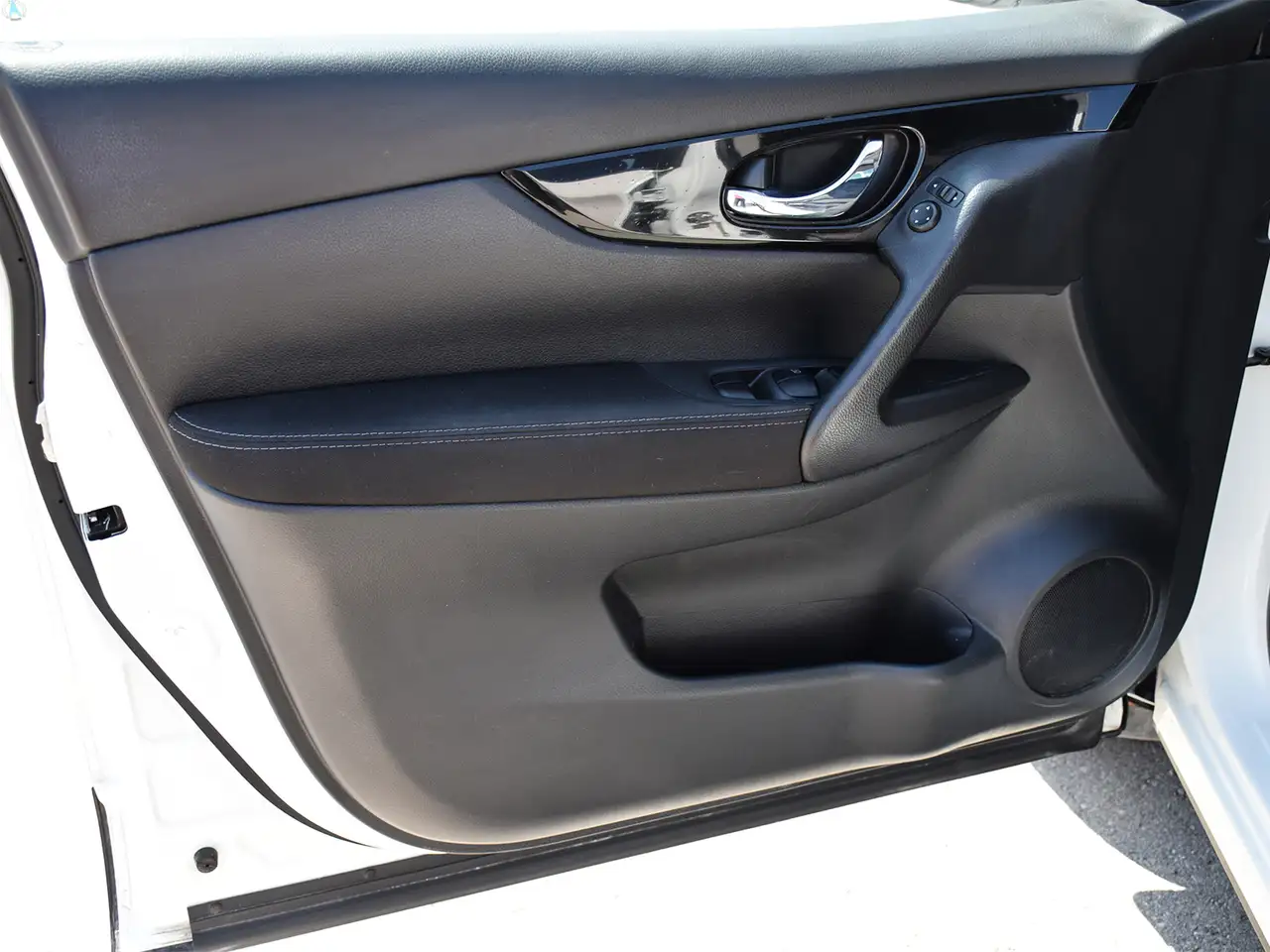 Nissan Qashqai снимка Nissan Qashqai