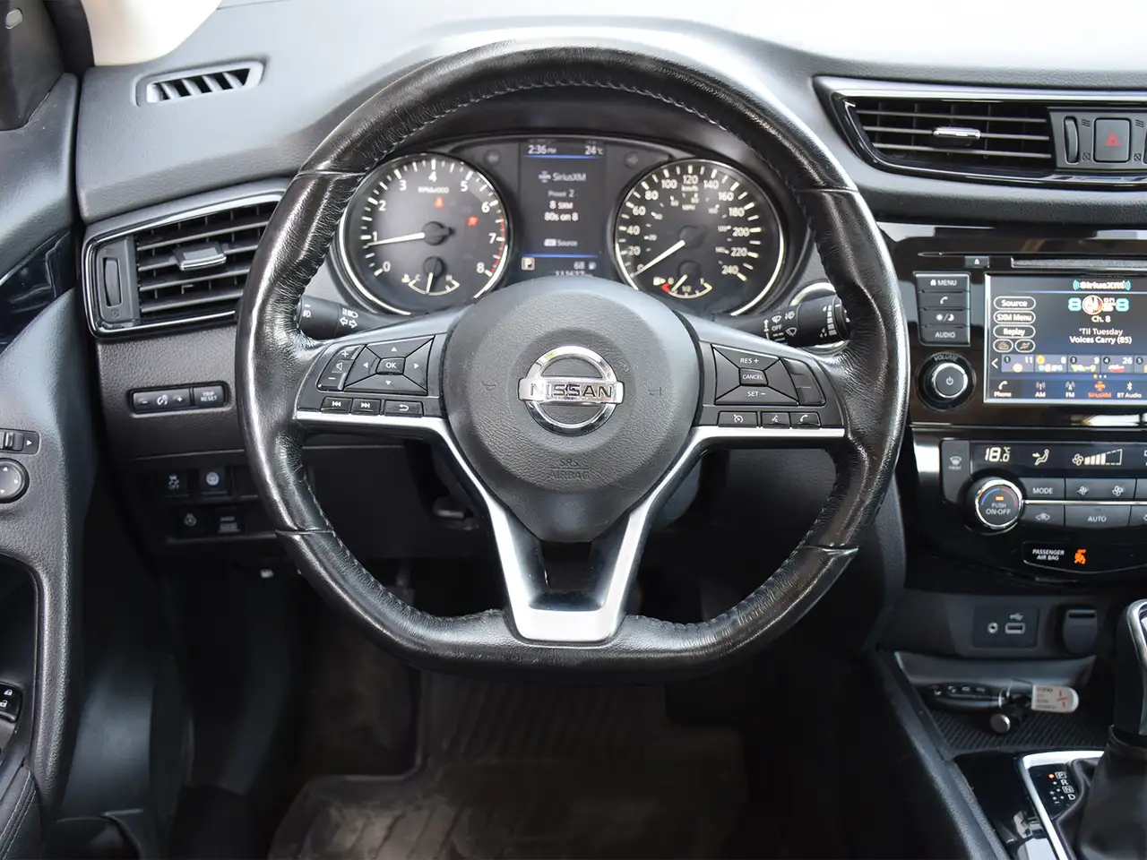 Nissan Qashqai снимка Nissan Qashqai