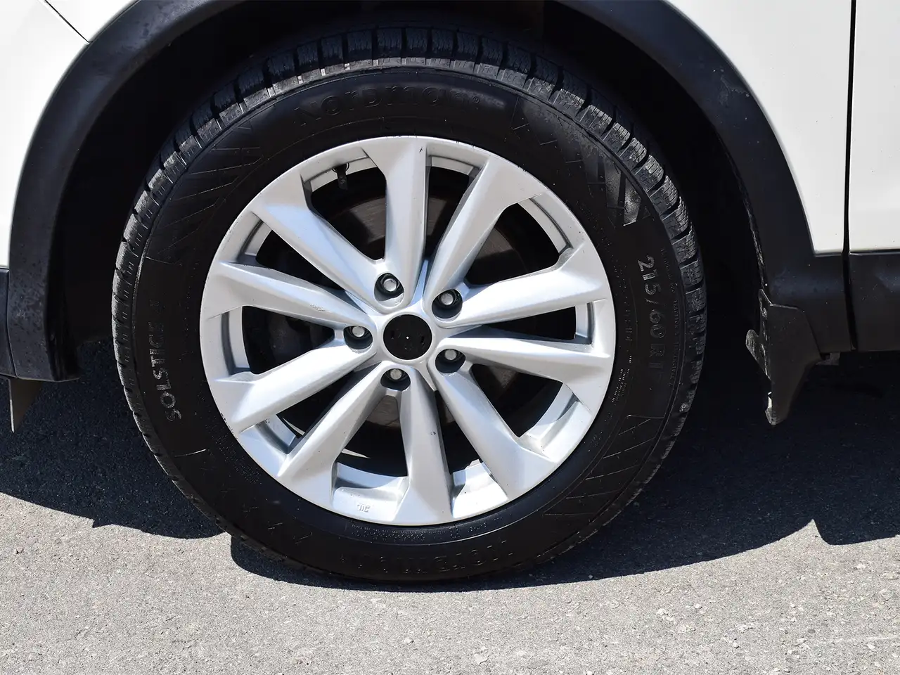Nissan Qashqai снимка Nissan Qashqai