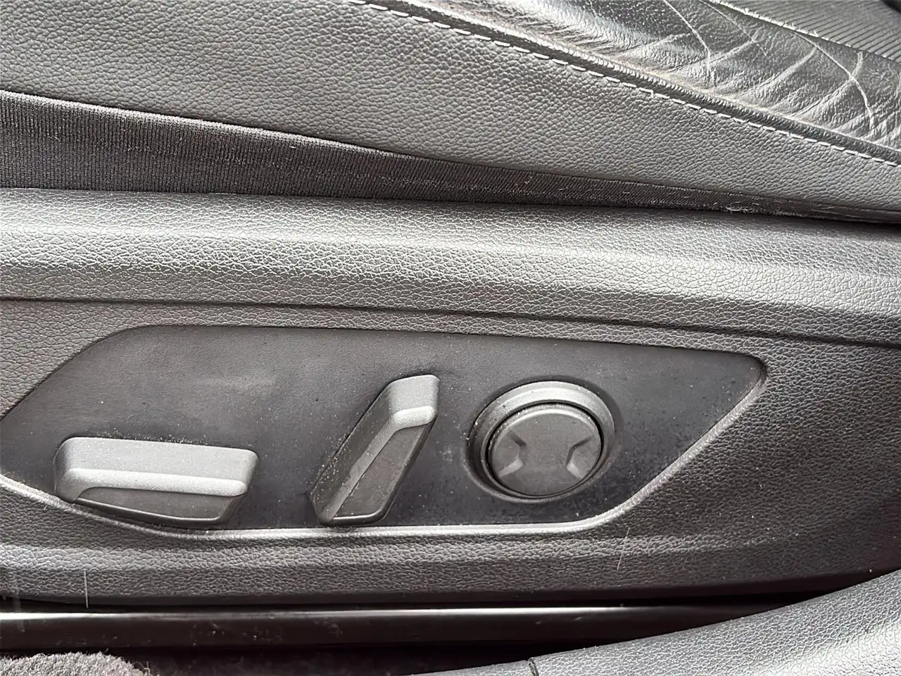 Hyundai SONATA снимка Hyundai SONATA