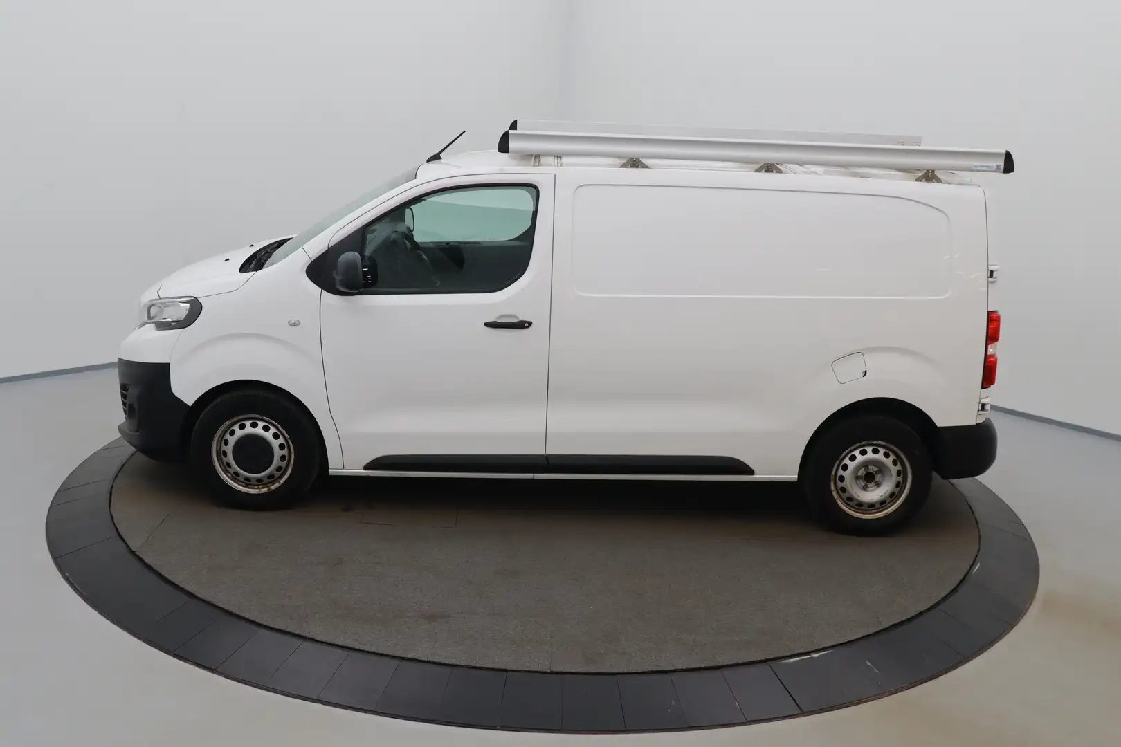 Peugeot Expert 2.0 BlueHDi L2 Standard Premium 3Pl. GPS PDC CC BT Beyaz - 1