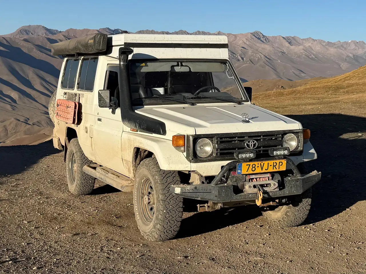 Toyota Land Cruiser HZJ75 Troop Carrier (4.2D 1HZ) - 4WD poptop camper, foto 9